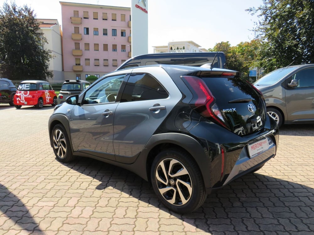 Toyota Aygo X nuova a Monza e Brianza (5)