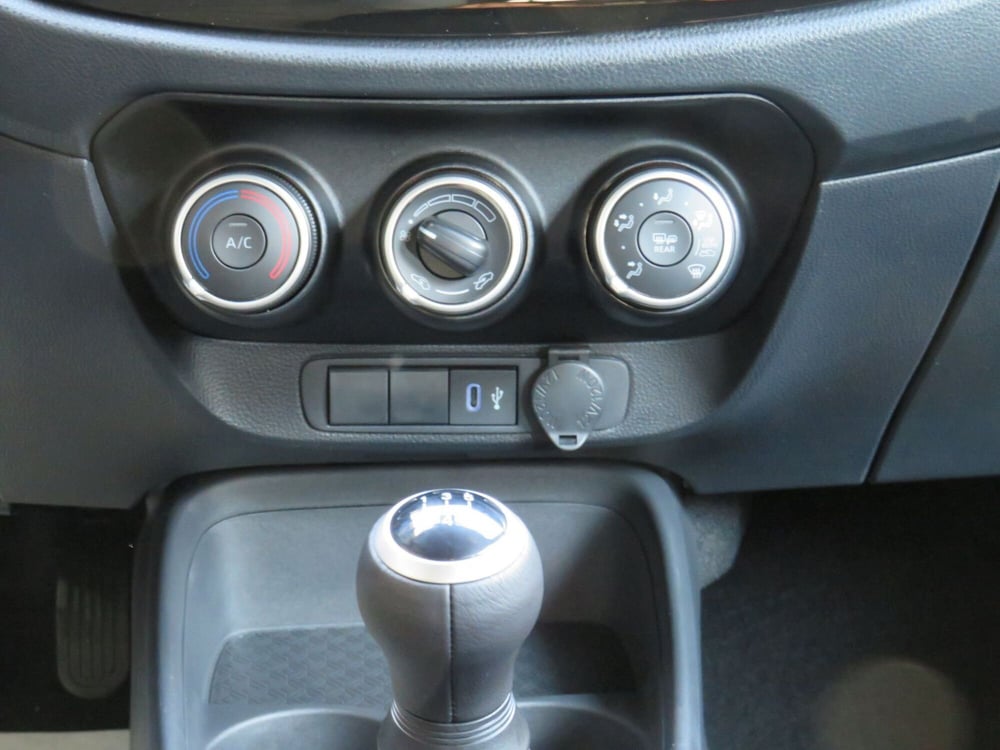 Toyota Aygo X nuova a Monza e Brianza (18)