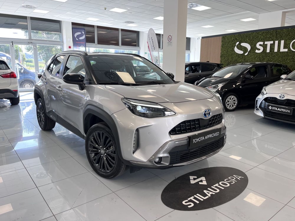 Toyota Yaris Cross usata a Prato (3)