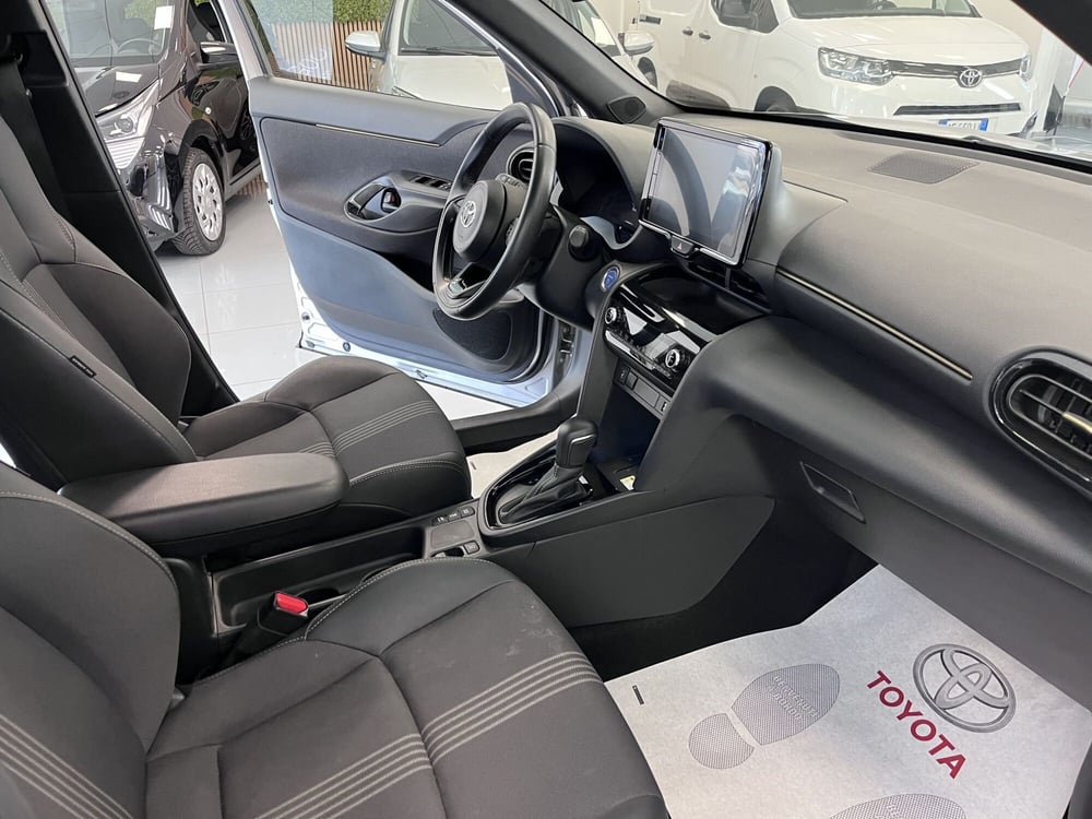 Toyota Yaris Cross usata a Prato (8)