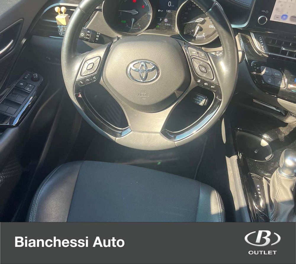 Toyota Toyota C-HR usata a Cremona (14)