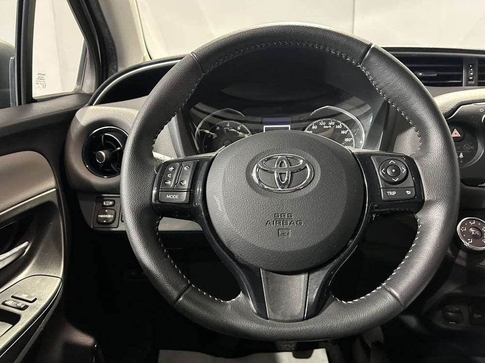Toyota Yaris usata a Milano (10)