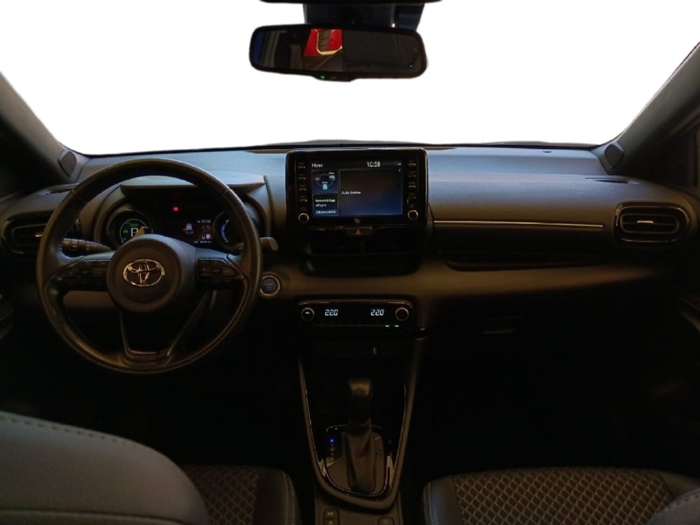 Toyota Yaris usata a Milano (9)