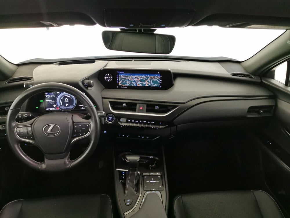 Lexus UX usata a Chieti (7)