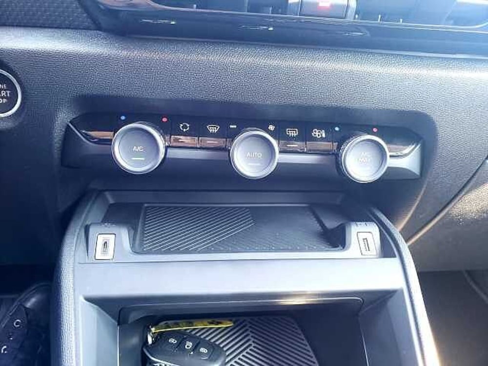 Citroen C4 nuova a Pesaro-Urbino (13)
