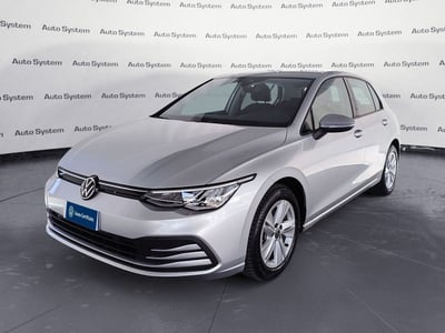 Volkswagen Golf 1.0 eTSI EVO DSG Life del 2024 usata a Palermo