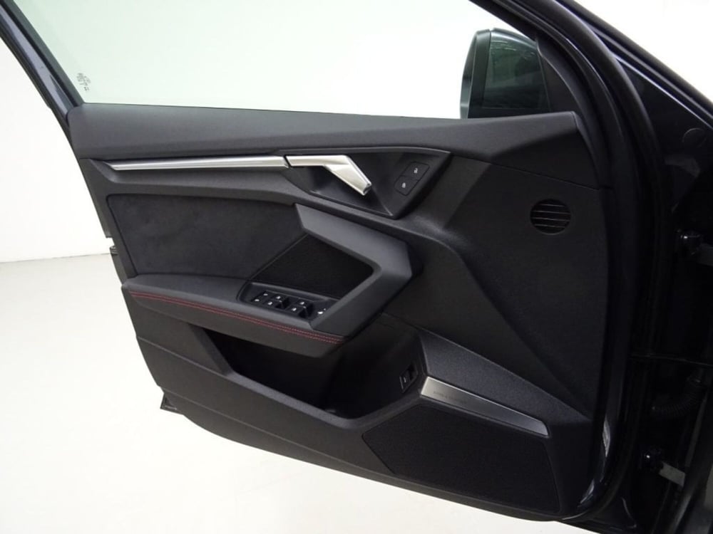Audi A3 Sportback usata a Como (11)