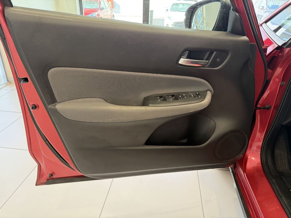 Honda Jazz usata a Latina (9)