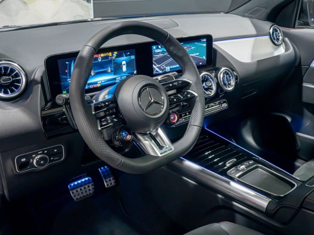 Mercedes-Benz GLA SUV nuova a Macerata (13)