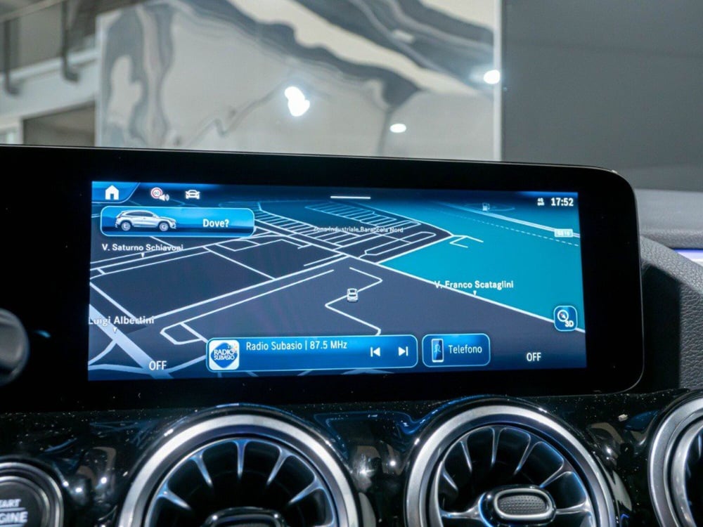 Mercedes-Benz GLA SUV nuova a Macerata (16)
