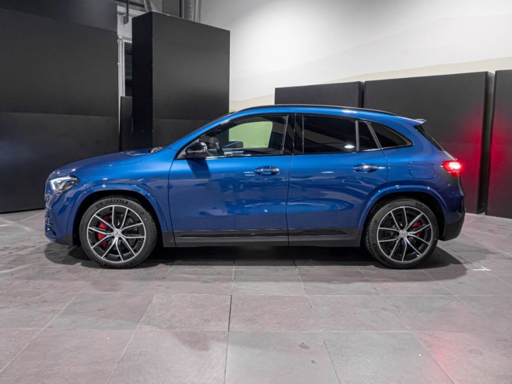 Mercedes-Benz GLA SUV nuova a Macerata (5)