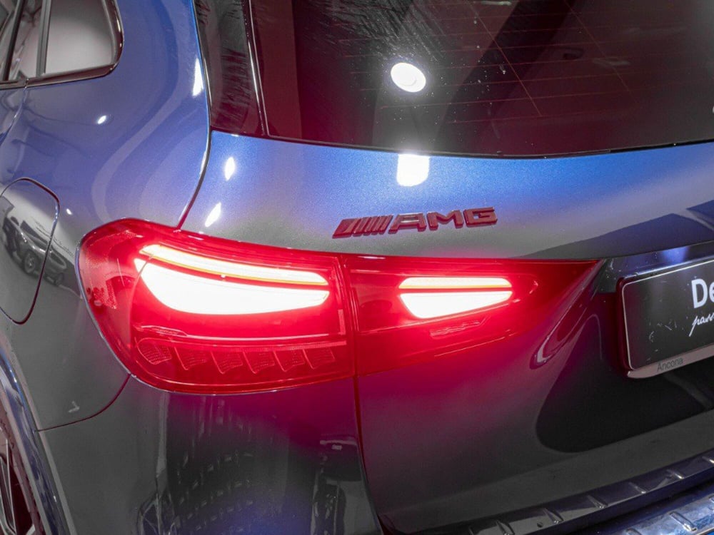 Mercedes-Benz GLA SUV nuova a Macerata (6)