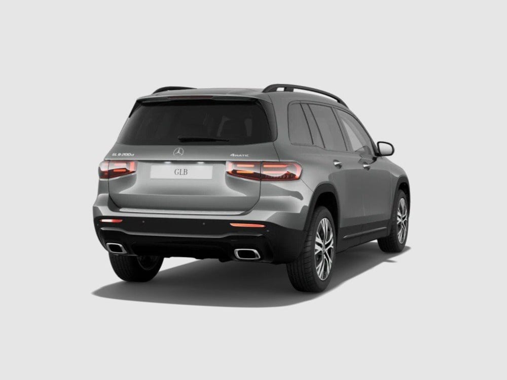 Mercedes-Benz GLB nuova a Ancona (5)