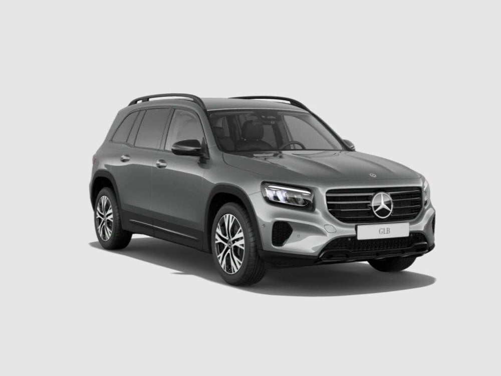 Mercedes-Benz GLB nuova a Ancona (7)
