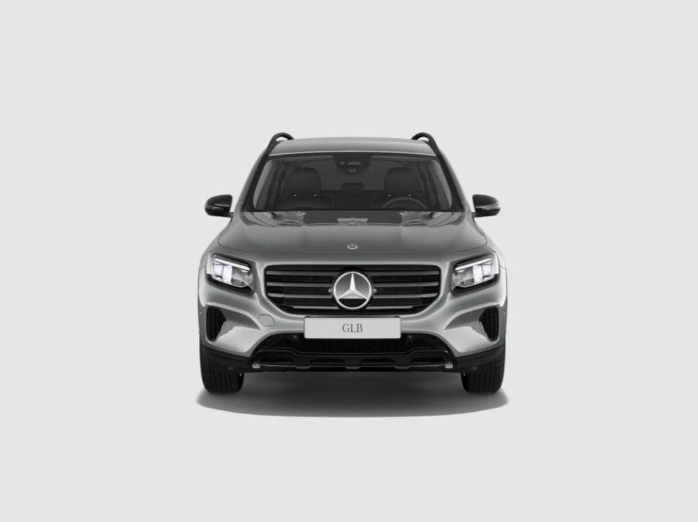 Mercedes-Benz GLB nuova a Ancona (8)