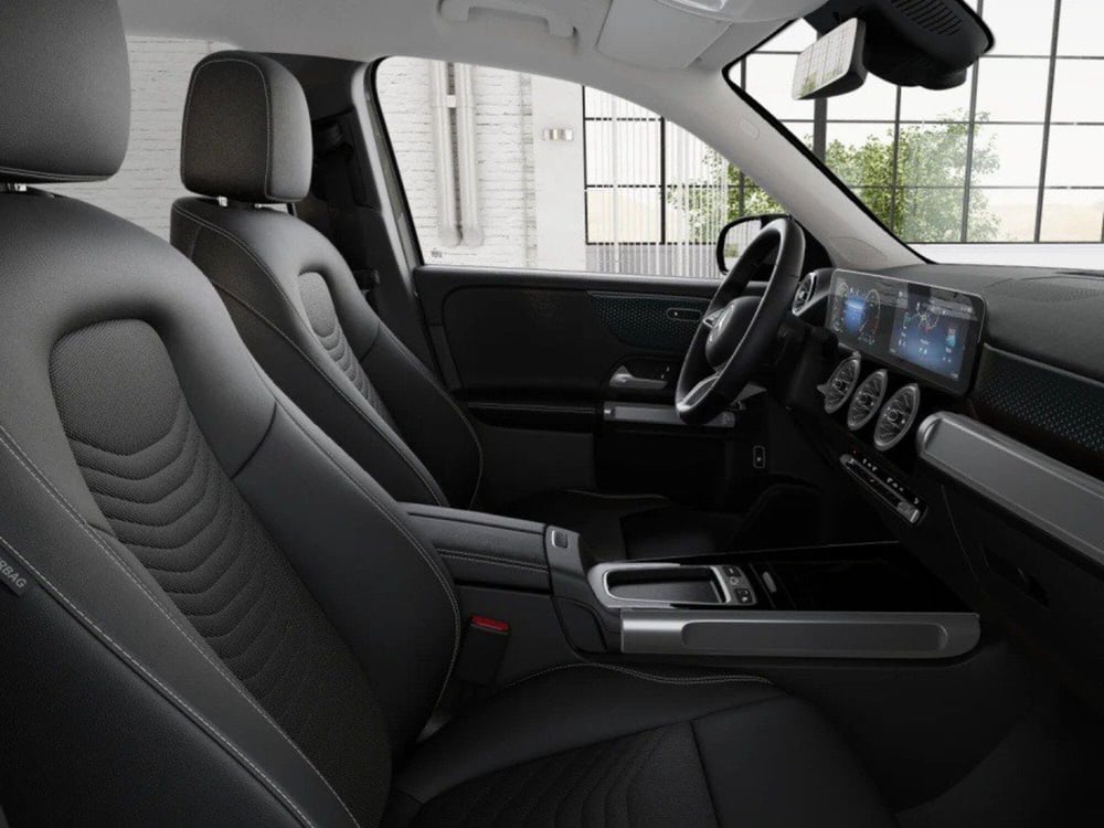 Mercedes-Benz GLB nuova a Ancona (10)