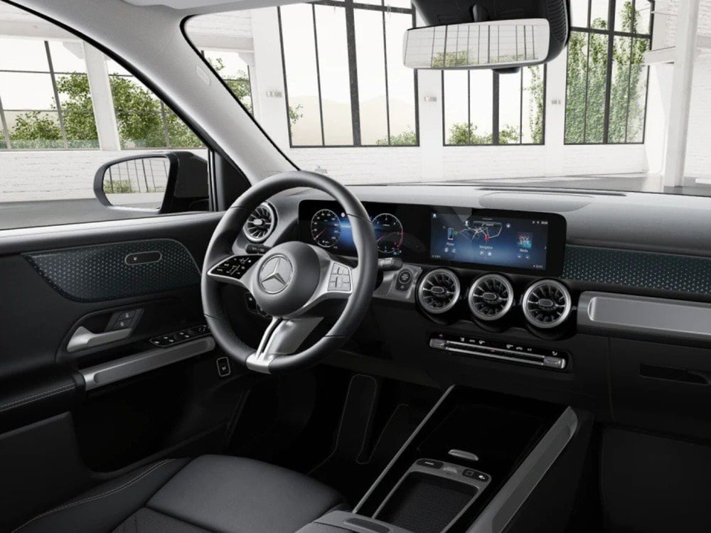 Mercedes-Benz GLB nuova a Ancona (12)