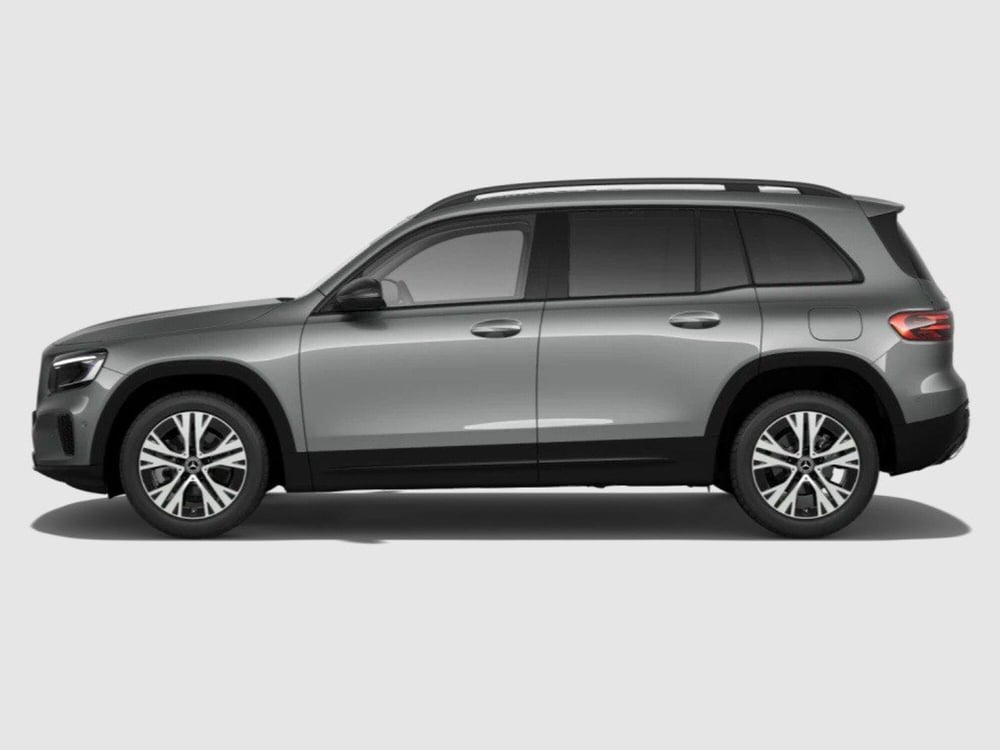 Mercedes-Benz GLB nuova a Ancona (2)