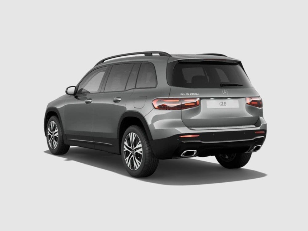 Mercedes-Benz GLB nuova a Ancona (3)