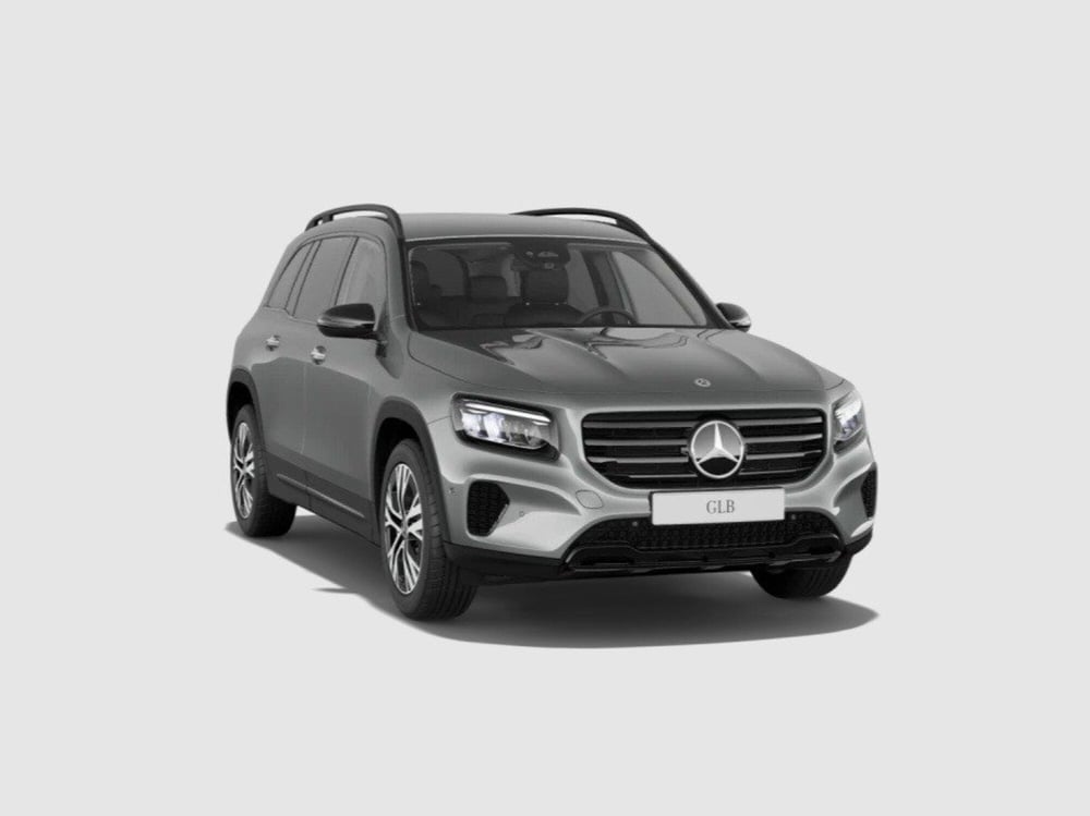 Mercedes-Benz GLB nuova a Ancona (7)