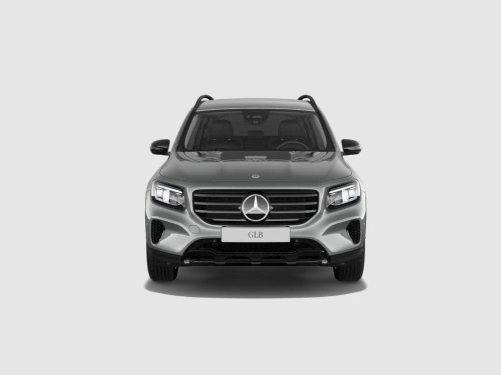 Mercedes-Benz GLB nuova a Ancona (8)