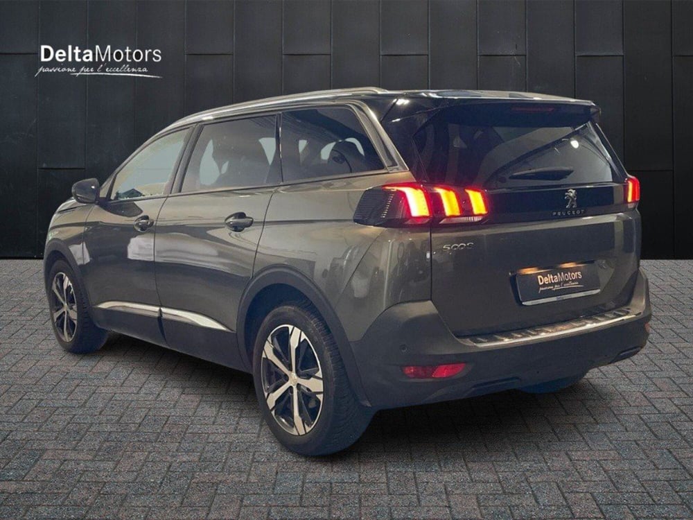 Peugeot 5008 usata a Macerata (5)