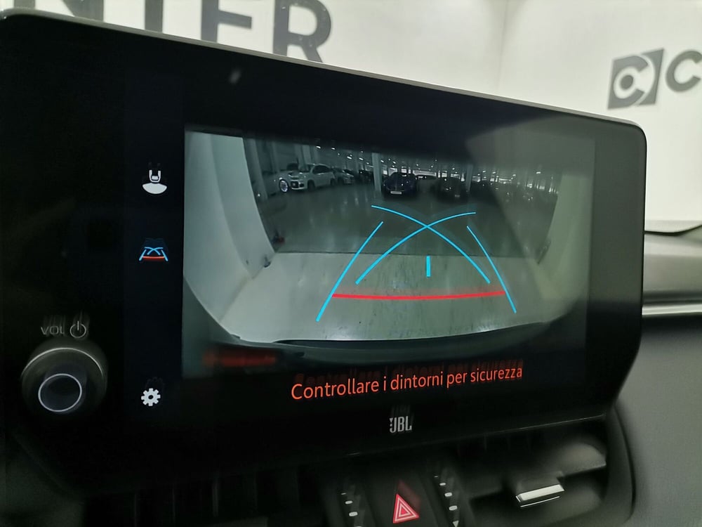 Toyota Rav4 nuova a Salerno (16)