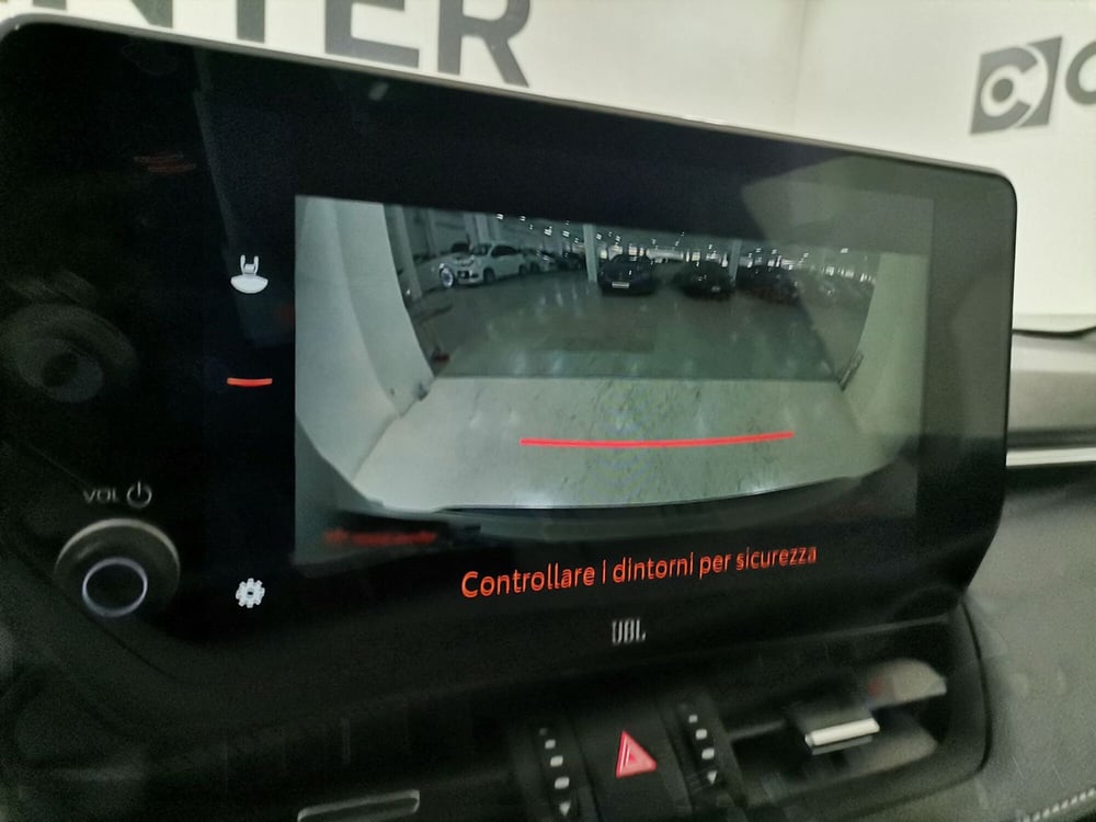 Toyota Rav4 nuova a Salerno (17)