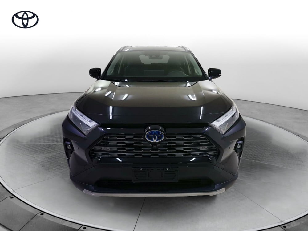 Toyota Rav4 nuova a Salerno (2)