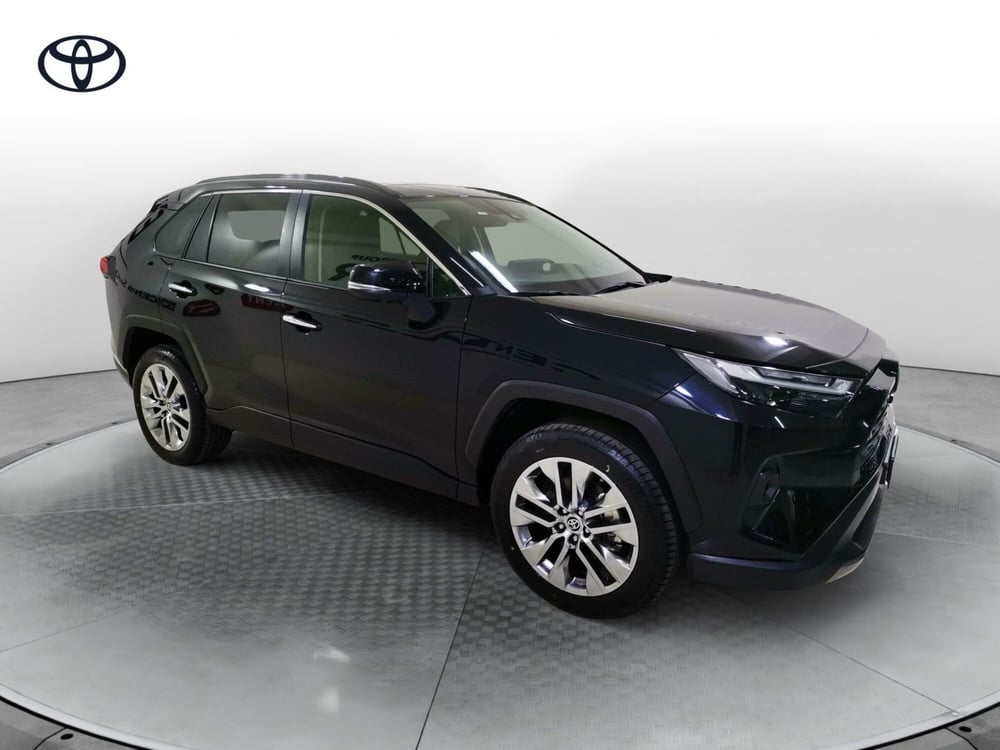 Toyota Rav4 nuova a Salerno (3)