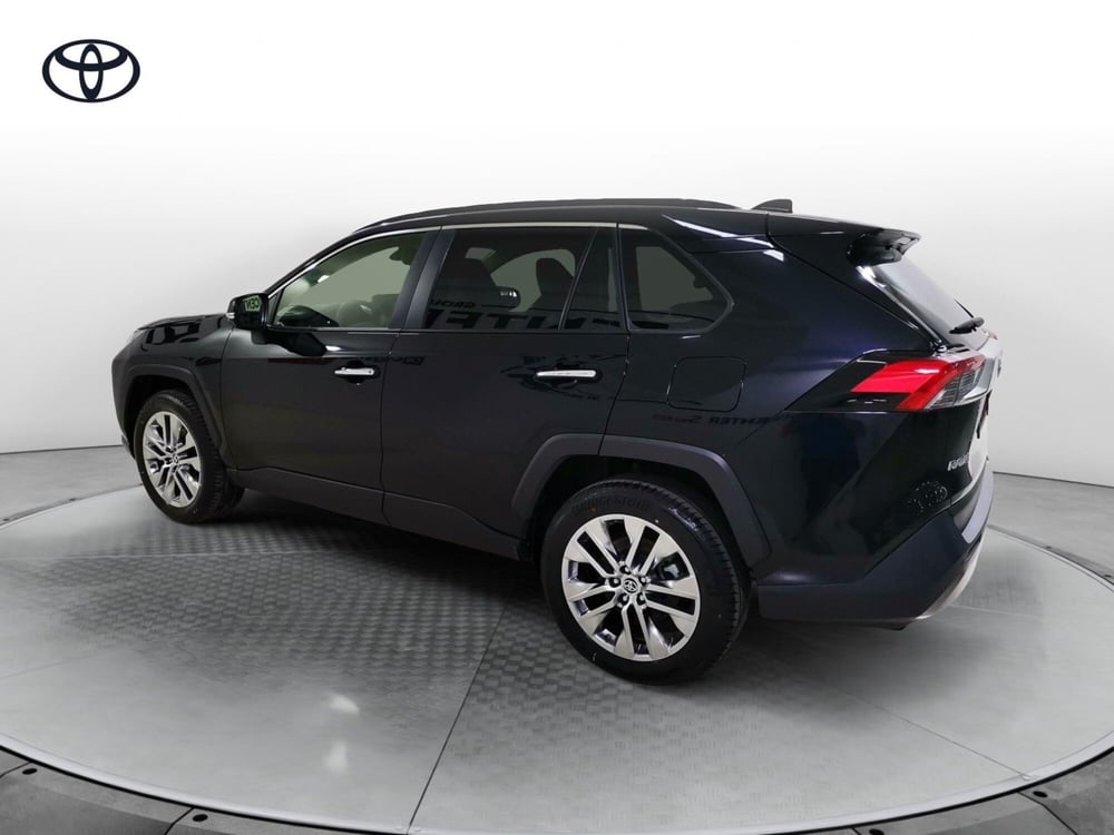 Toyota Rav4 nuova a Salerno (4)