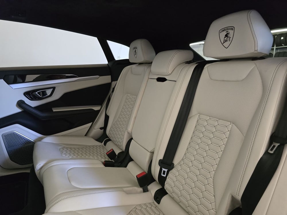 Lamborghini Urus usata a Bologna (8)