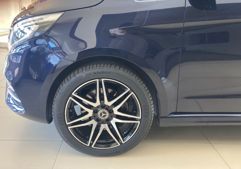 Mercedes-Benz Classe V usata a Bari (13)