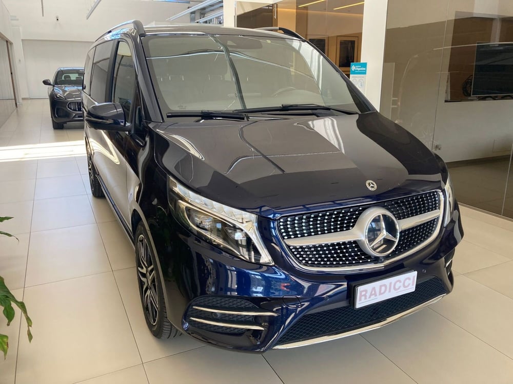 Mercedes-Benz Classe V usata a Bari (6)