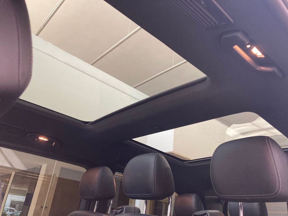 Mercedes-Benz Classe V usata a Bari (9)