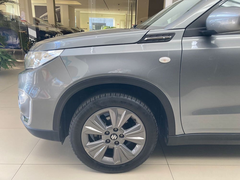 Suzuki Vitara usata a Bari (8)