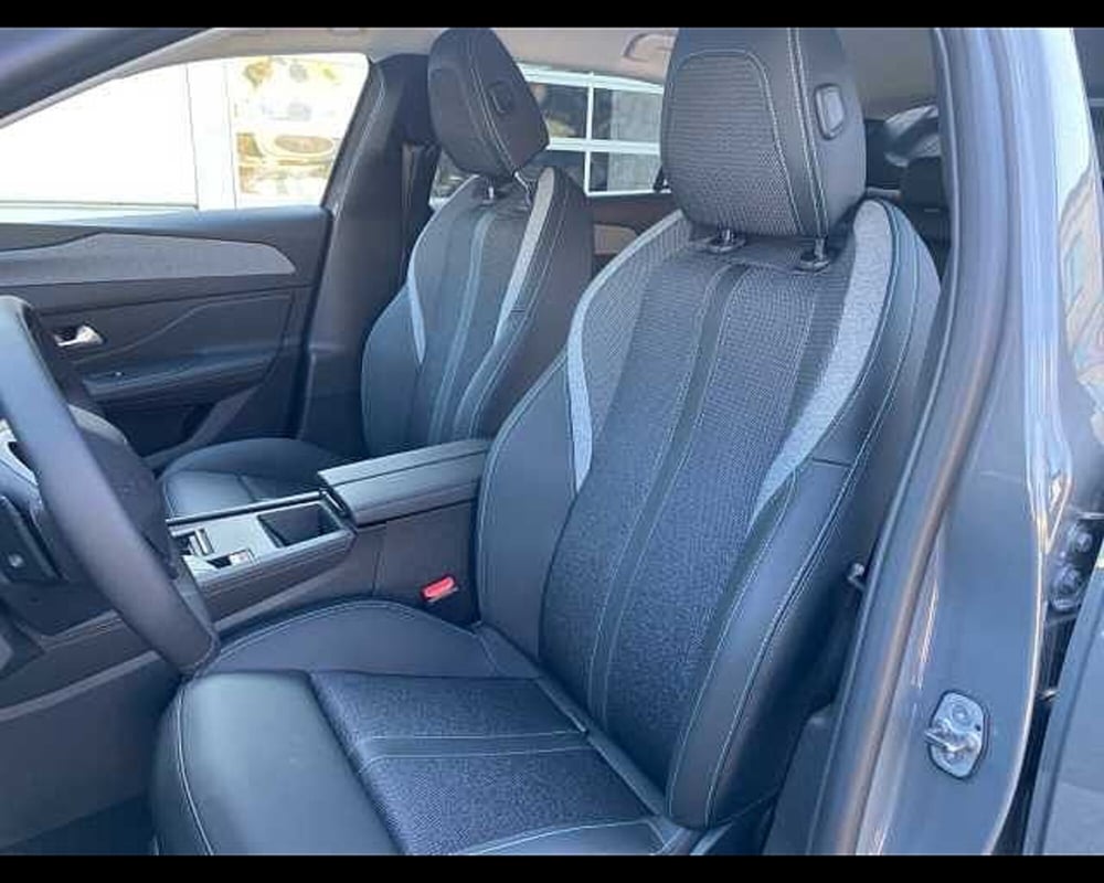Peugeot 308 nuova a Cremona (10)