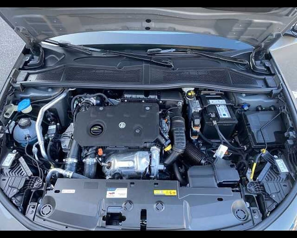 Peugeot 308 nuova a Cremona (9)
