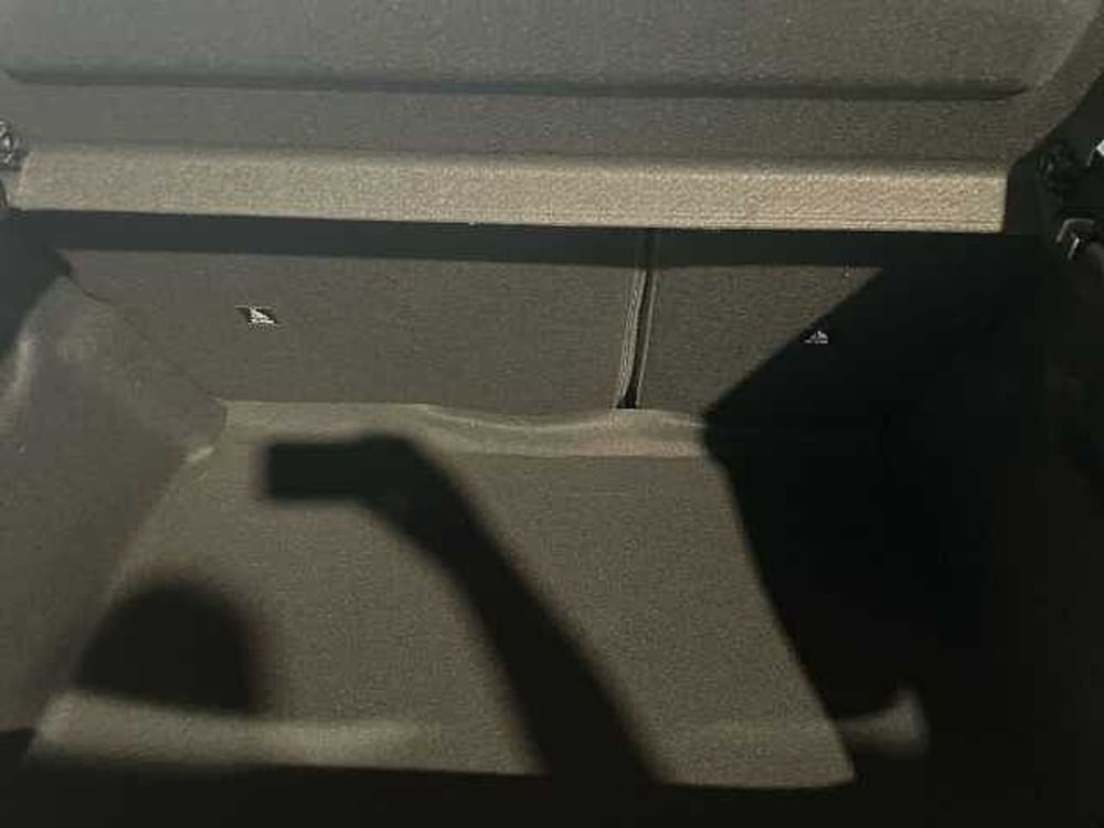 Peugeot 208 nuova a Salerno (7)