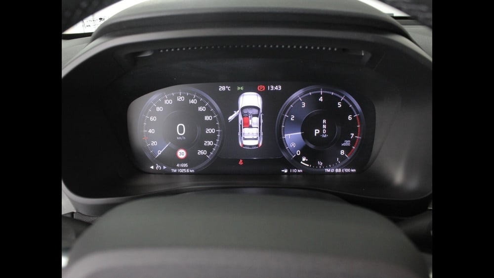 VOLVO Veicoli Commerciali XC40 usata a Palermo (13)