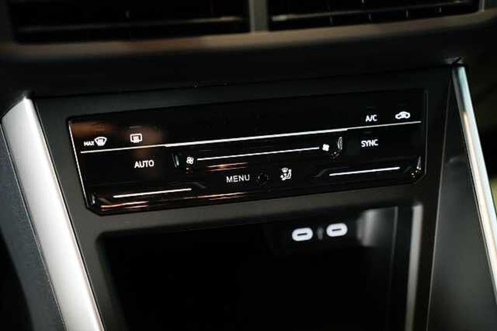 Volkswagen Polo nuova a Rovigo (12)