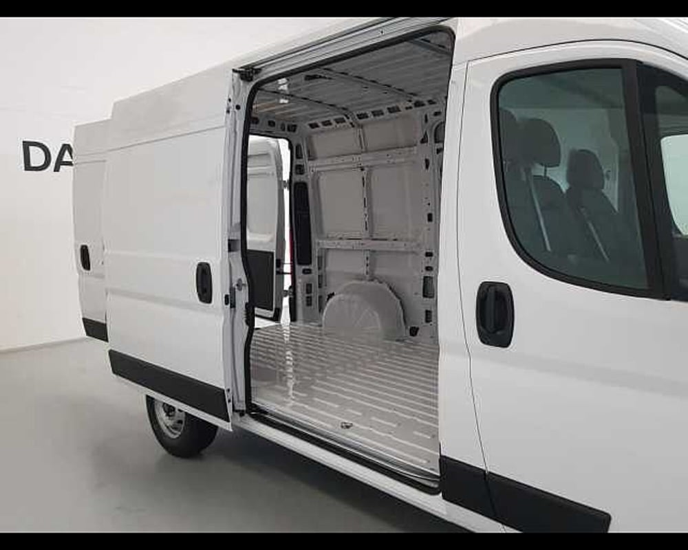Peugeot Boxer Furgone nuova a Milano (12)