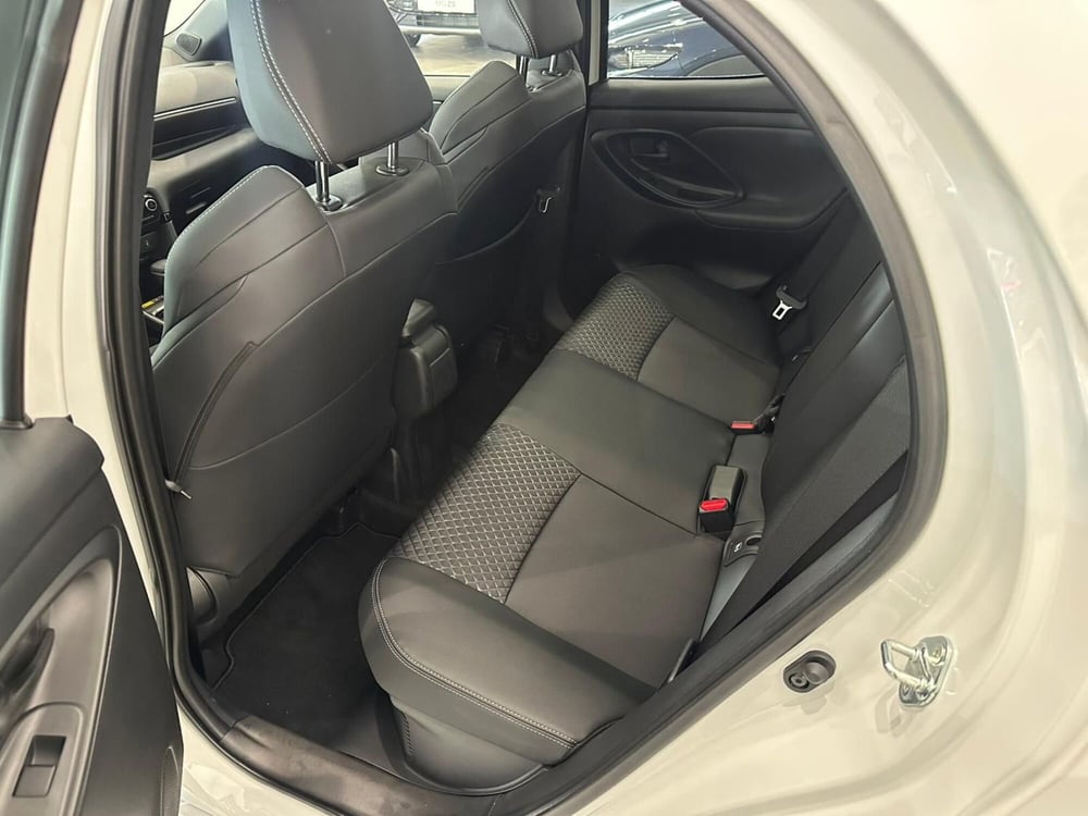 Mazda Mazda2 Hybrid nuova a Verbano Cusio Ossola (6)