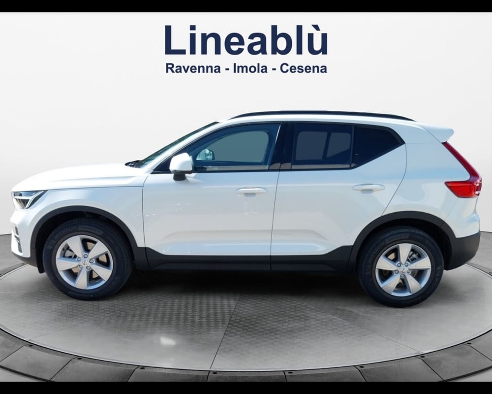 Volvo XC40 nuova a Bologna (2)