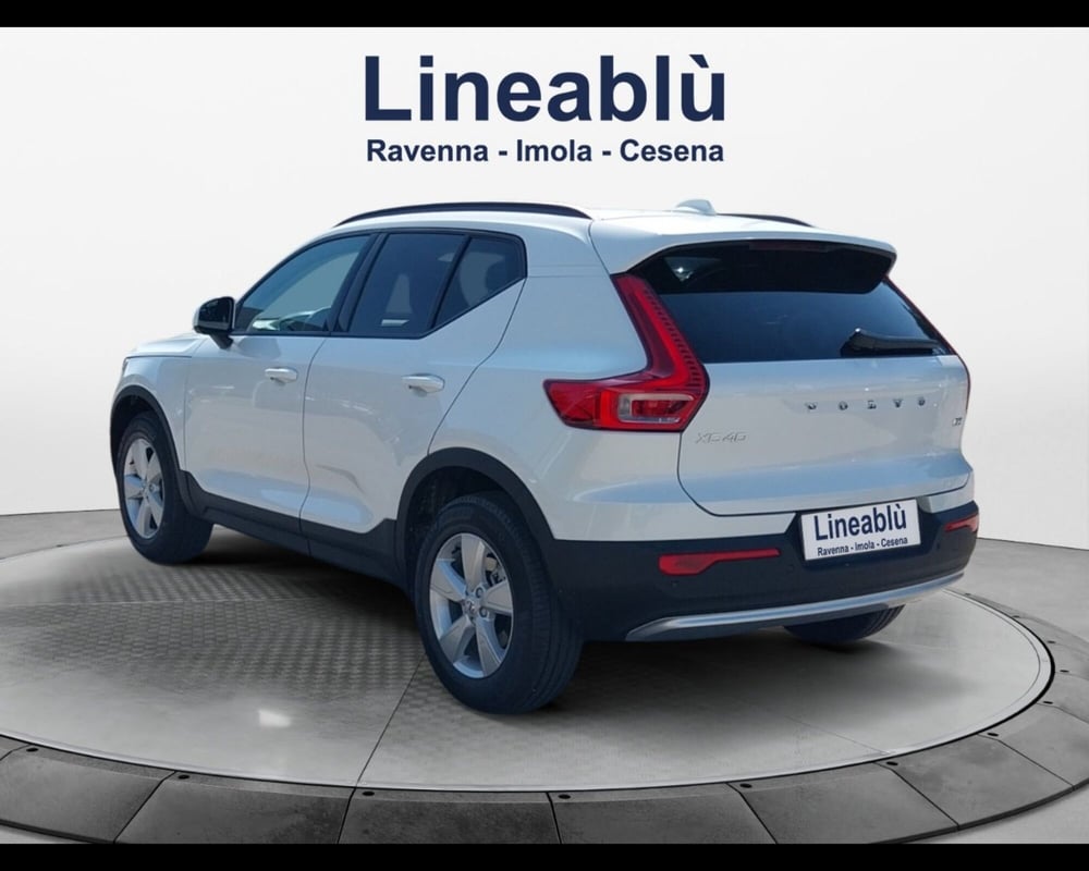 Volvo XC40 nuova a Bologna (3)
