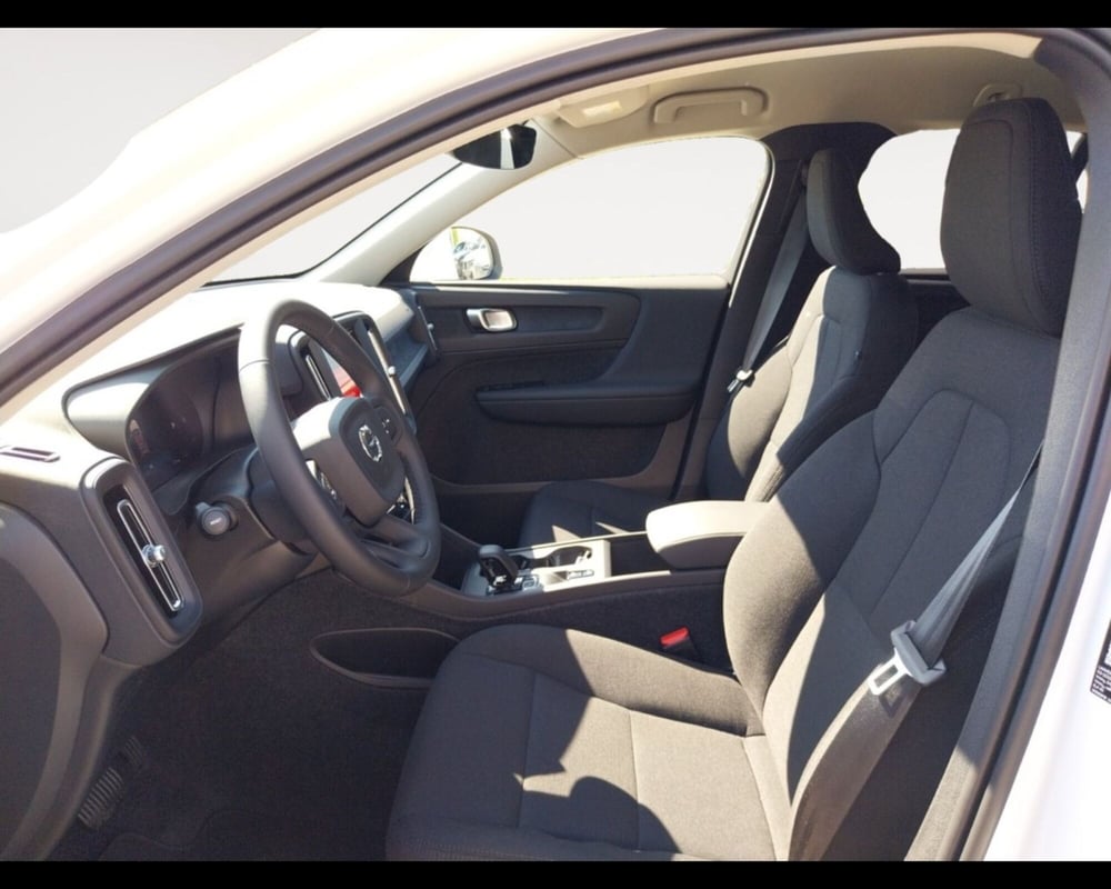 Volvo XC40 nuova a Bologna (9)