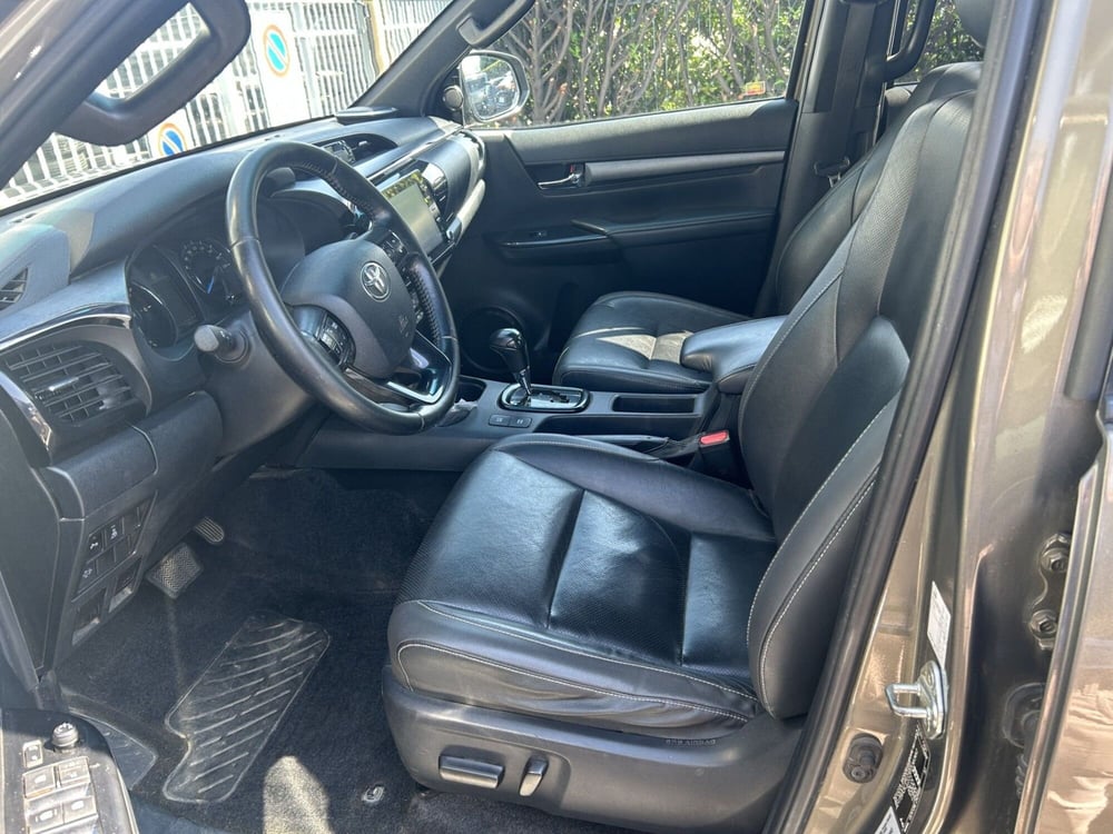 Toyota Hilux usata a Bergamo (11)
