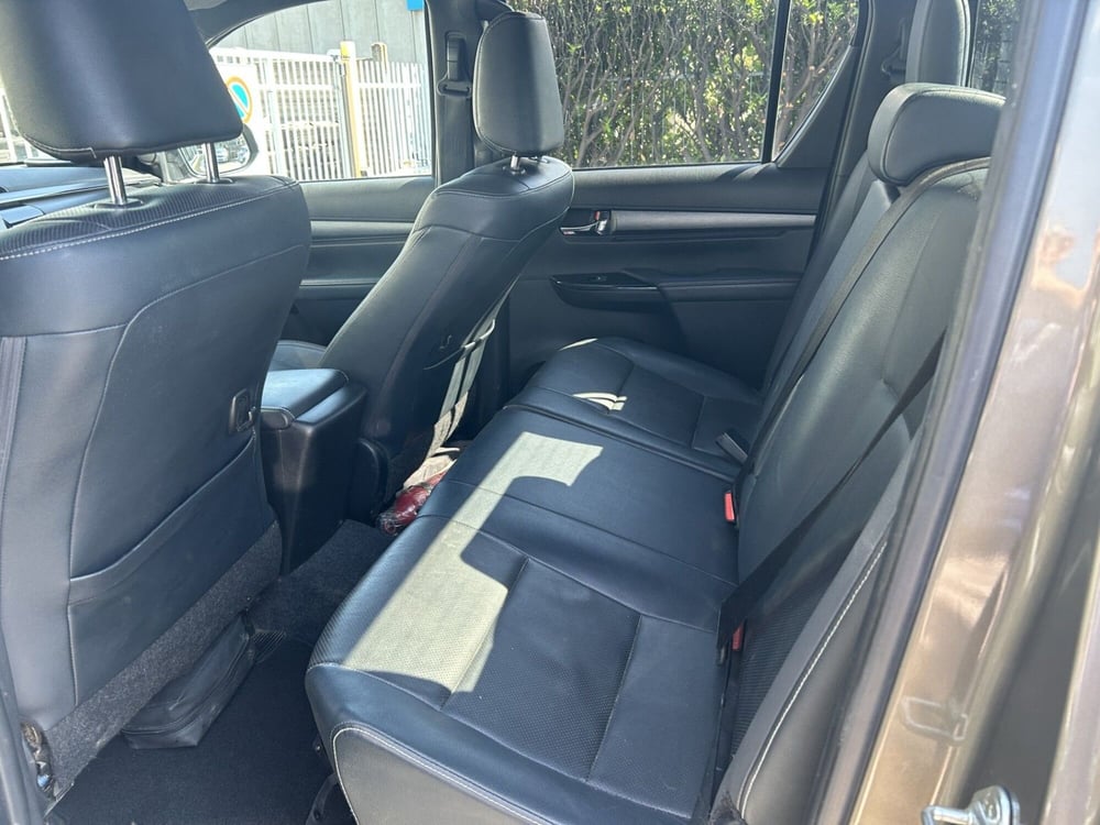 Toyota Hilux usata a Bergamo (16)