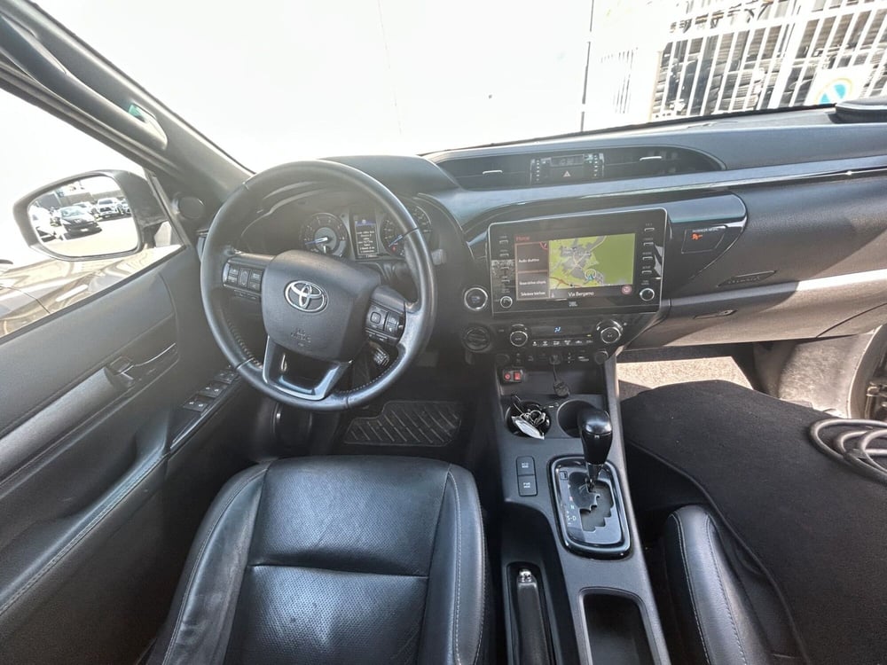 Toyota Hilux usata a Bergamo (8)
