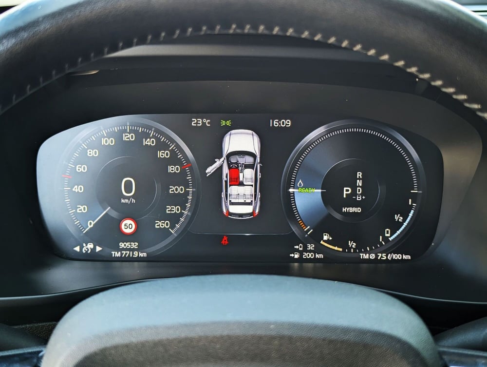 Volvo XC40 usata a Pescara (10)